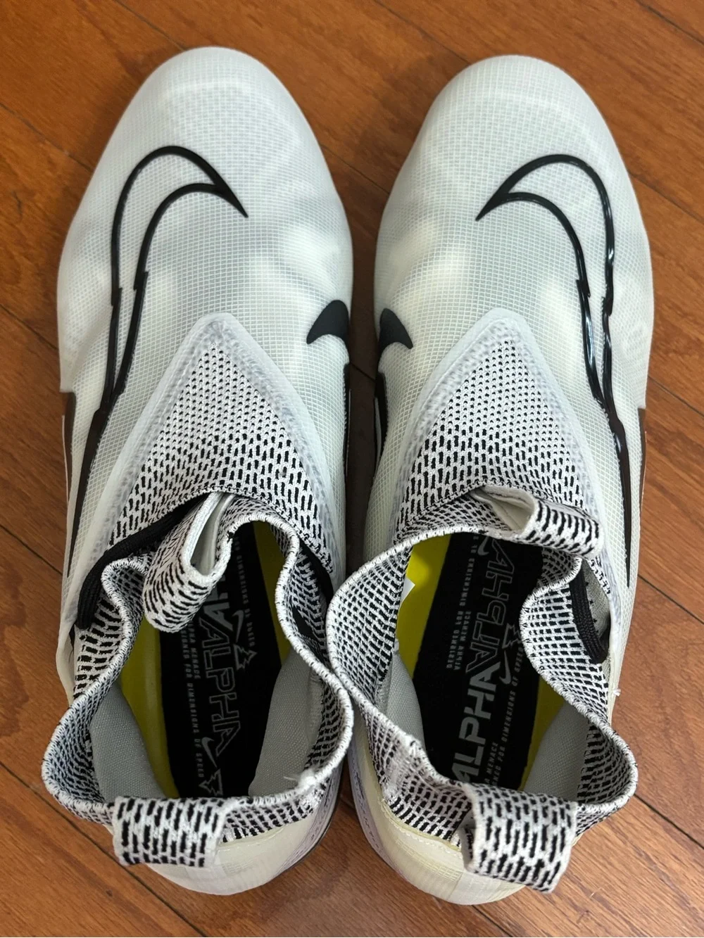 Nike Alpha Menace Elite 3 WIDE 'Ghost White' DH1350-100 Football size 16